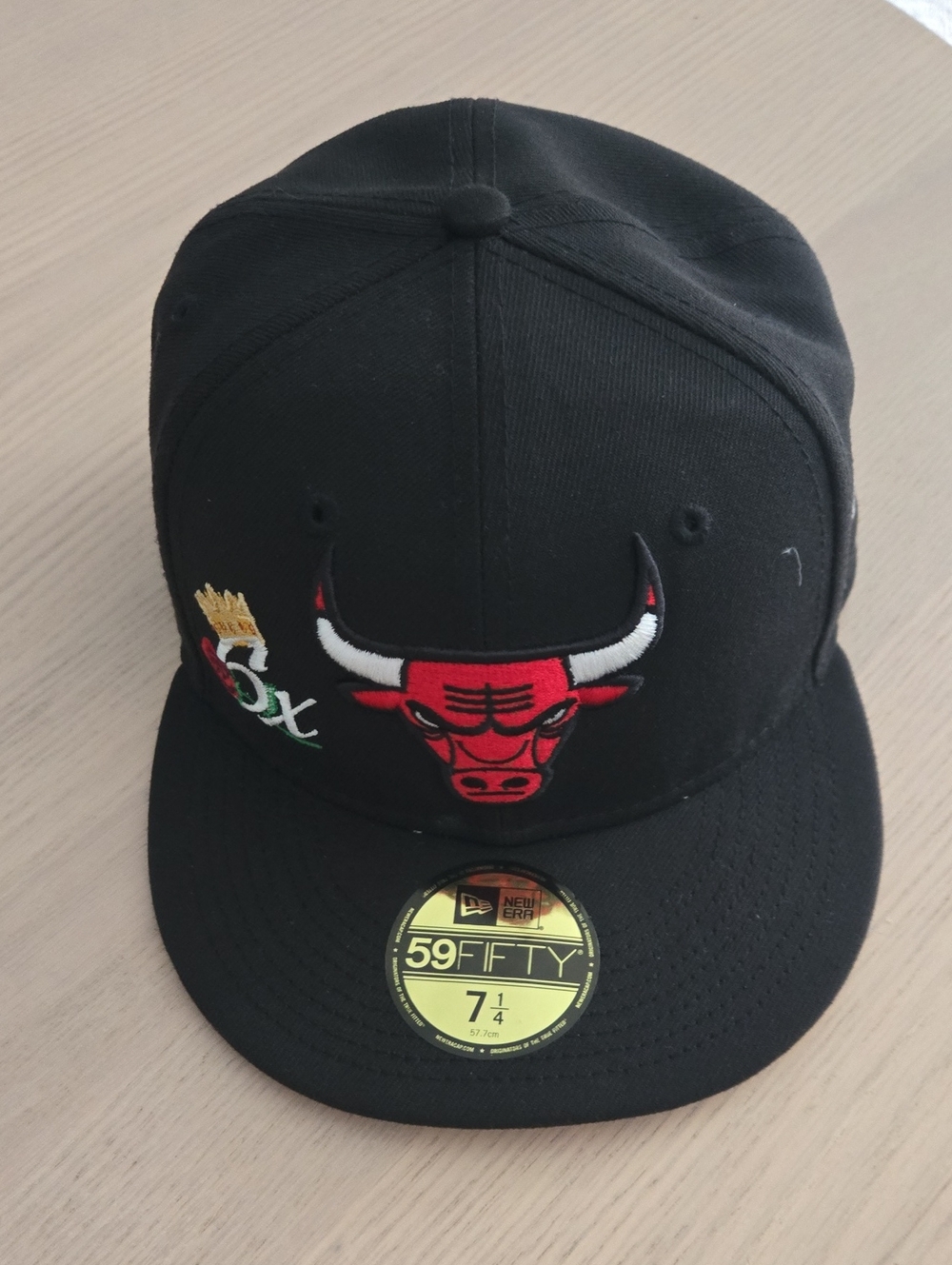 New Era Black Chicago Bulls 59FIFTY Fitted Hat with Red Logo